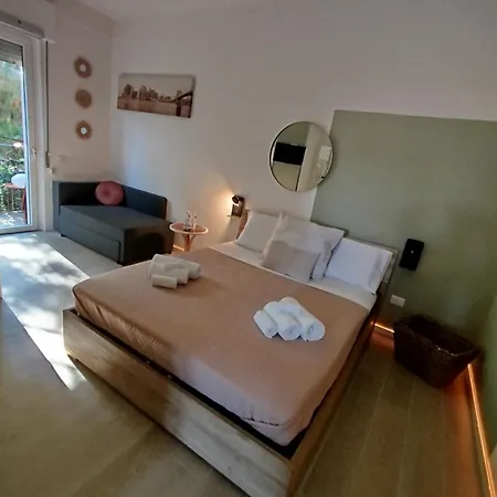 Apartment Bed And Relax